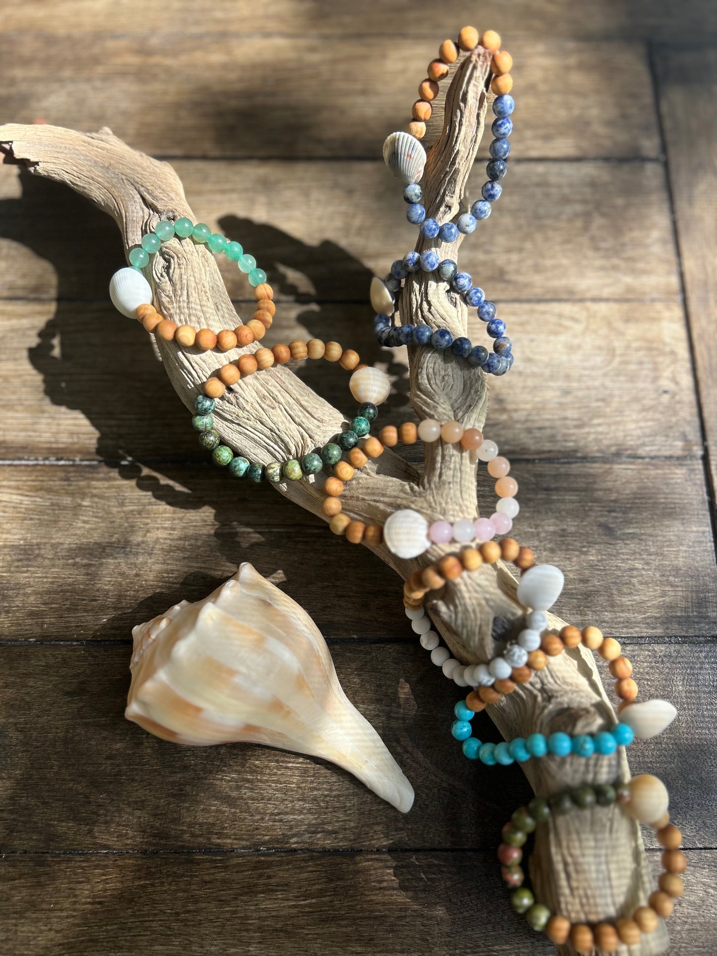 Drift Seashell Bracelet (wood+stone)