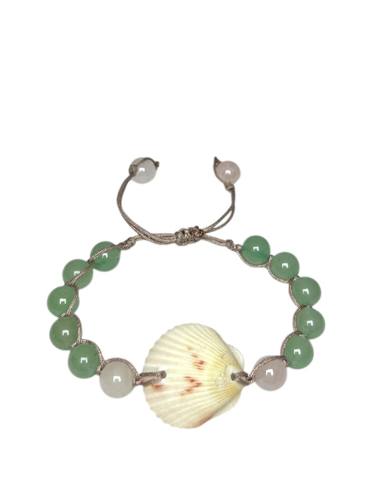 Macrame Bracelet: Scallop Shell with Stones