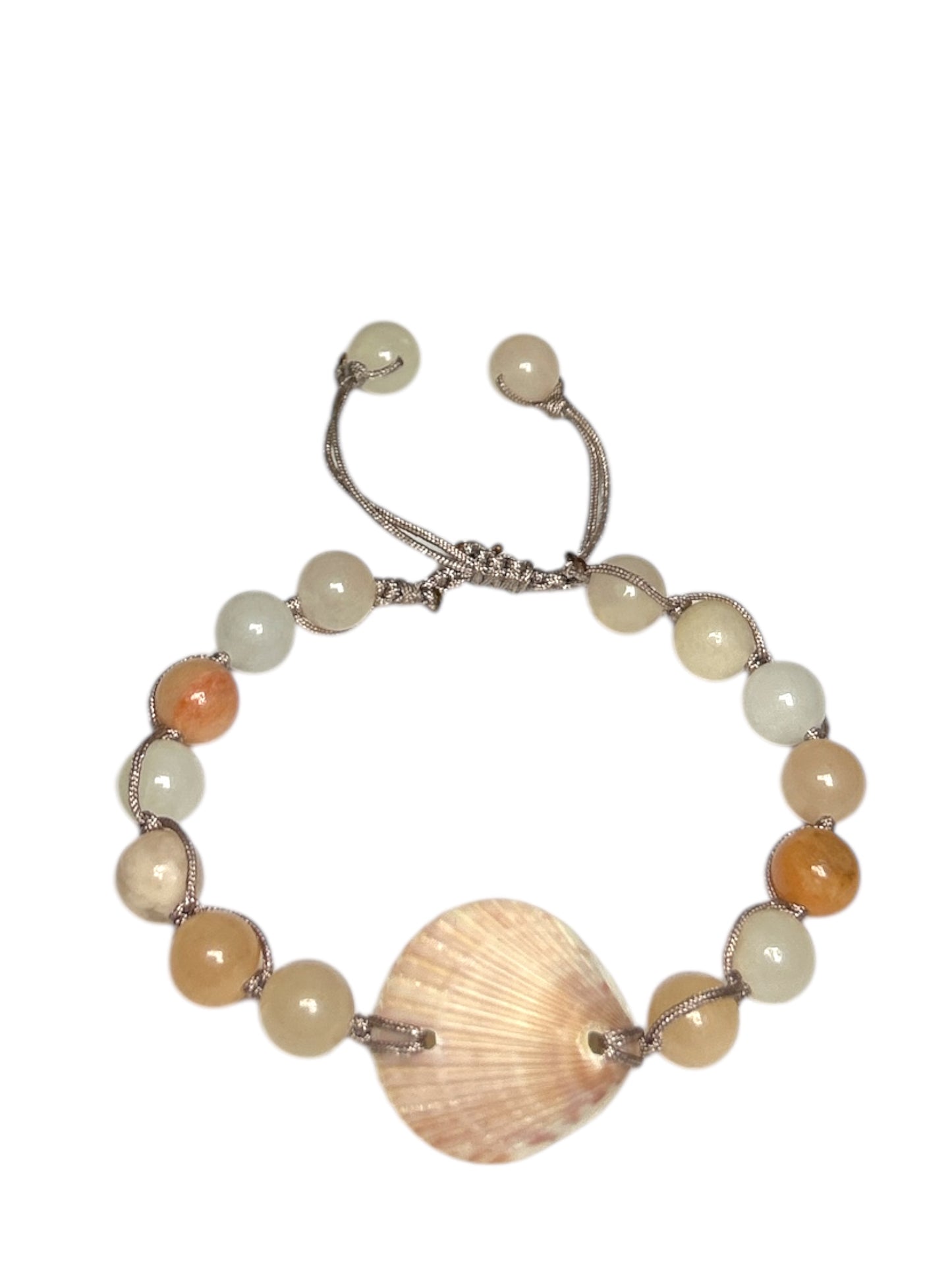 Macrame Bracelet: Scallop Shell with Stones