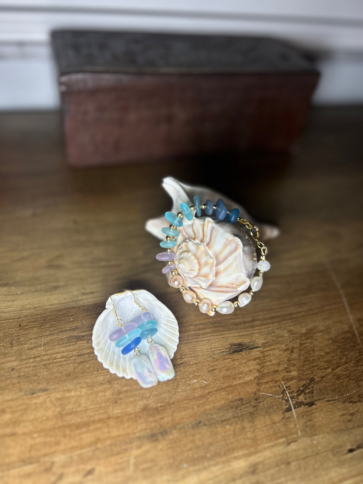 Gradient Glass + Pearl Bracelt