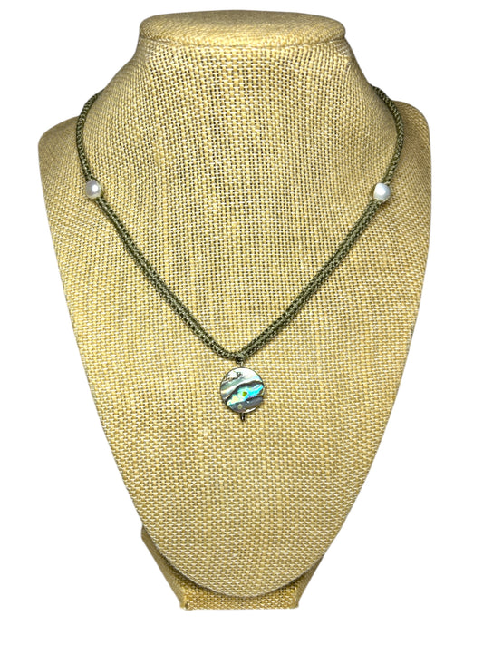 Macrame Necklace: Abalone Shell Pendant+White Pearls
